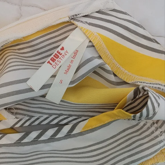 Striped blouse - Picture 3 of 3